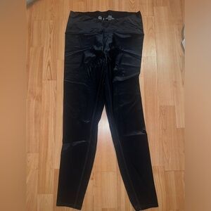 KGMTL black leggings